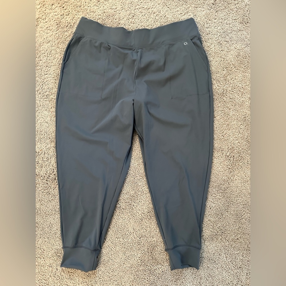 Women’s Gap Fit Studio High Rise Jogger - XXL